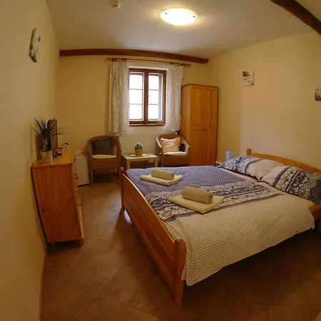 Guest house Hradebni 3*